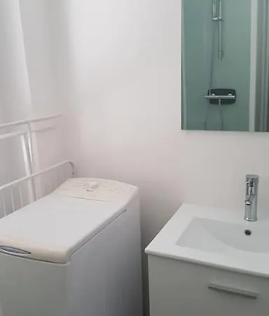 Studio De Charme, Quartier Calme A Appartement